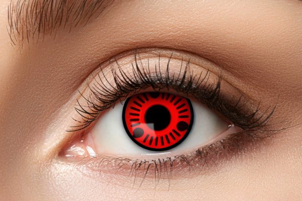 Red Itachi Kontaktlinsen. Rote Motivlinsen.