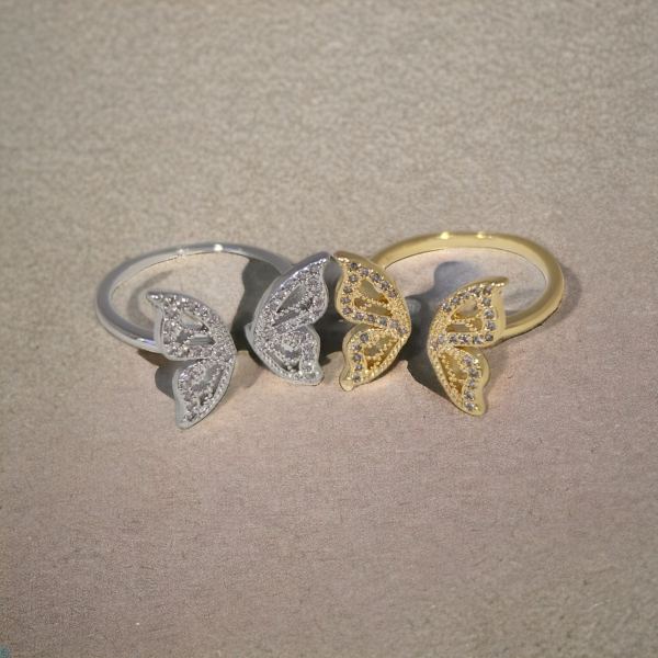 Offener Gold oder Silberfarbener Schmetterling Ring mit Zirkonia Edelstein