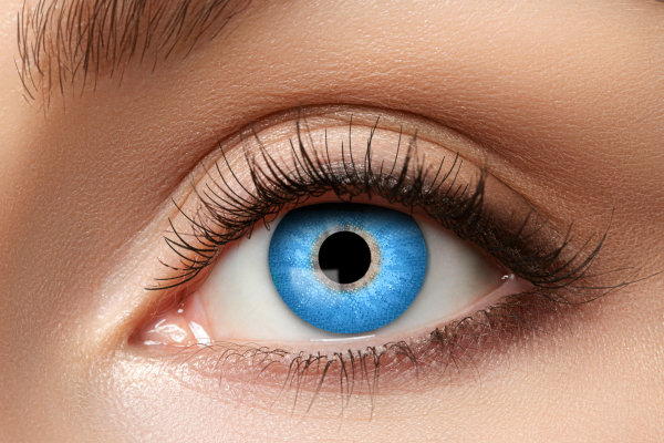 Natürliche wirkende Wochenlinsen Blue 09. Blaue Kontaktlinsen