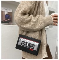 Retro Handtasche Kassette Nostalgie passend zu deinem Styling