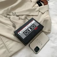 Retro Handtasche Kassette Nostalgie passend zu deinem Styling